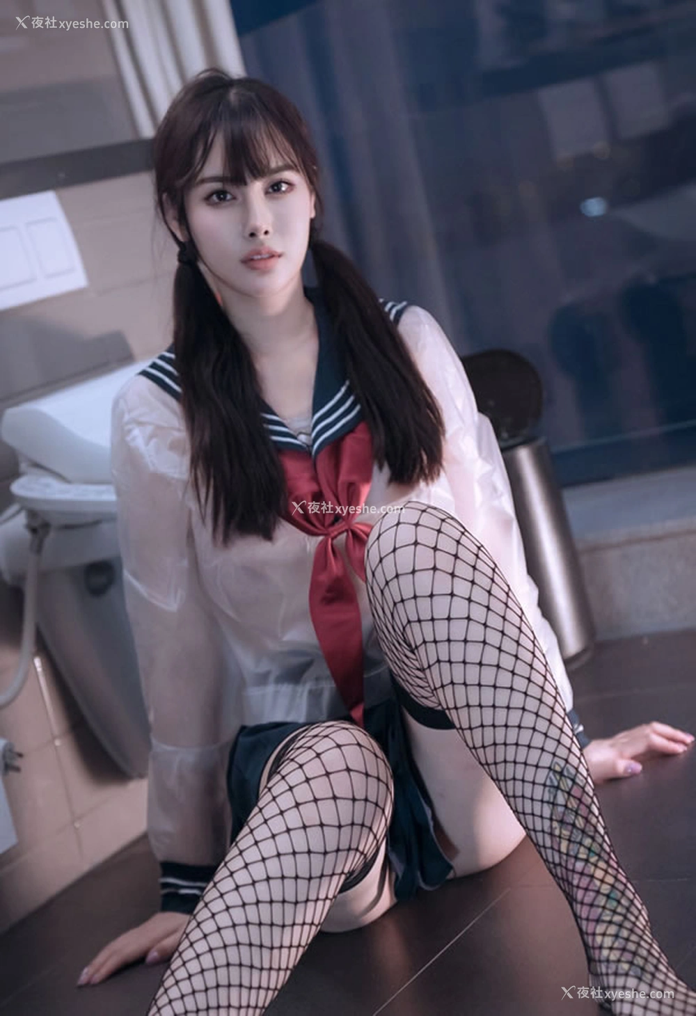 1P - 极品福利姬恋恋艾妮 – 制服Jk网格