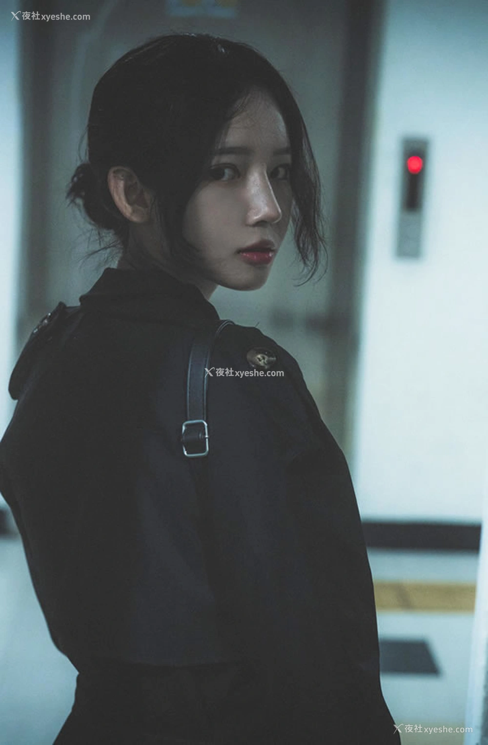 1P - 漂亮小姐姐Yeha被尾随的女OL无圣光图集