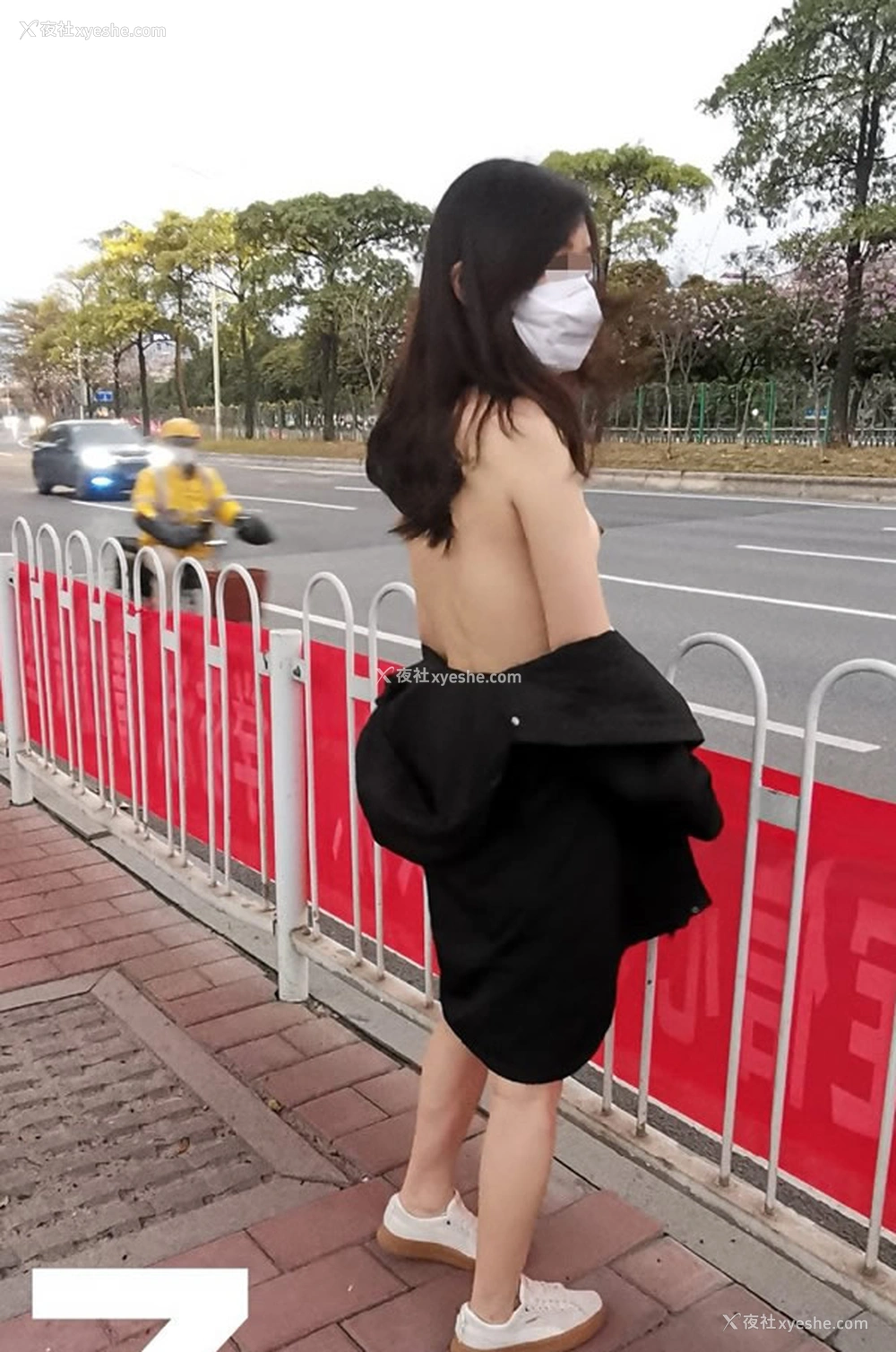 1P - 推特红人广州情侣ZZZZ露出无圣光视图