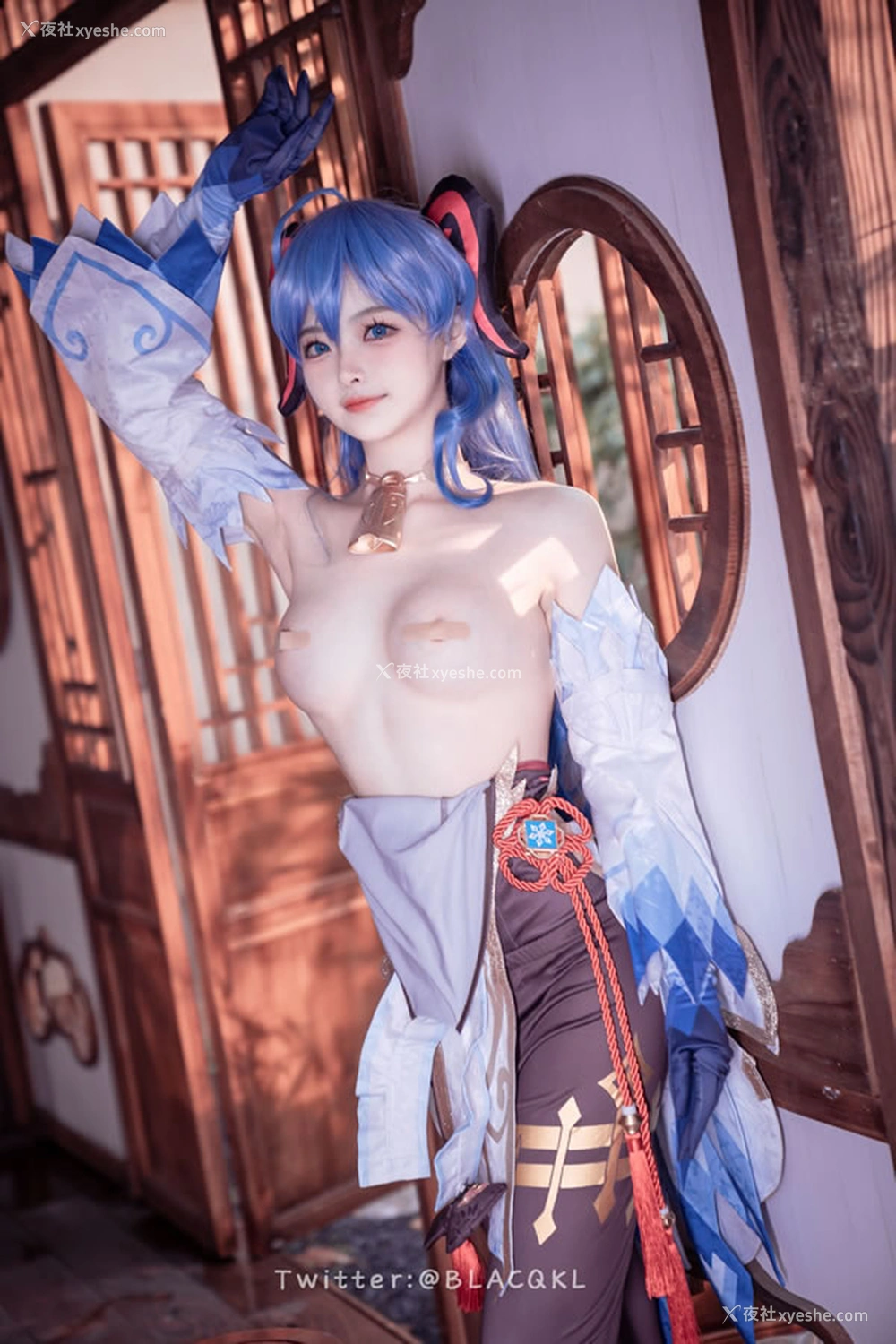 1P - 福利姬白莉爱吃巧克力 – 甘雨2