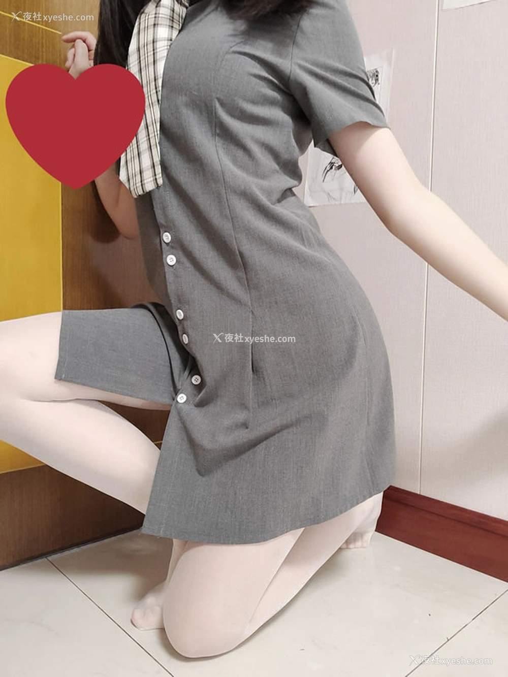 1P - 元气福利姬@糖糖不想起床 尺度私拍视图
