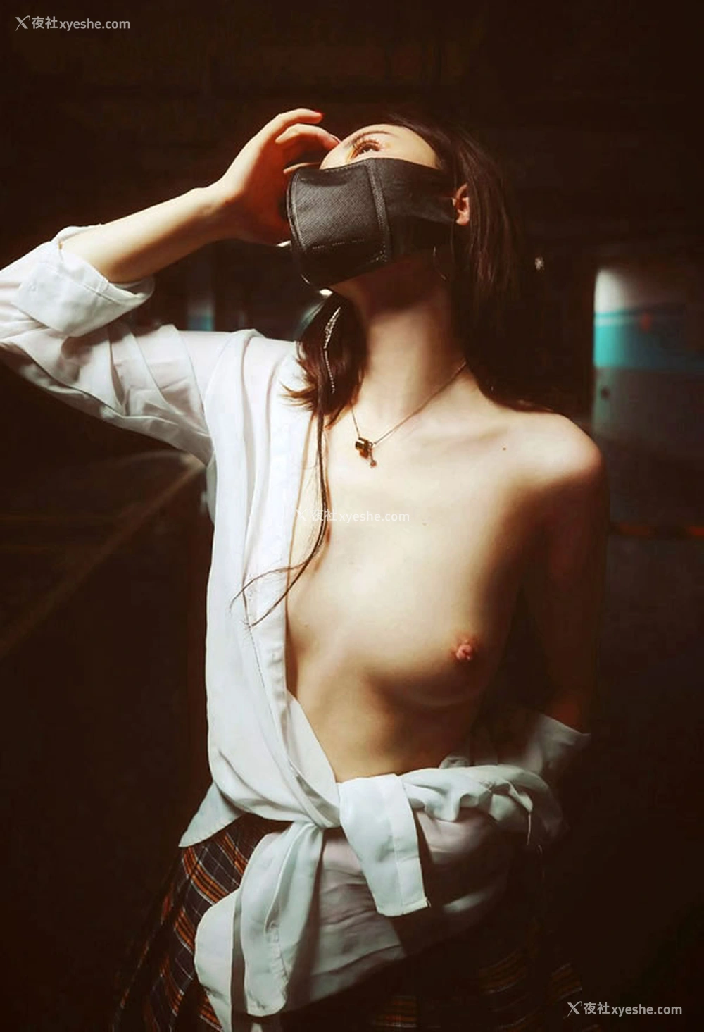 1P - 摄影师双面女神 良子无圣光唯美人体合集