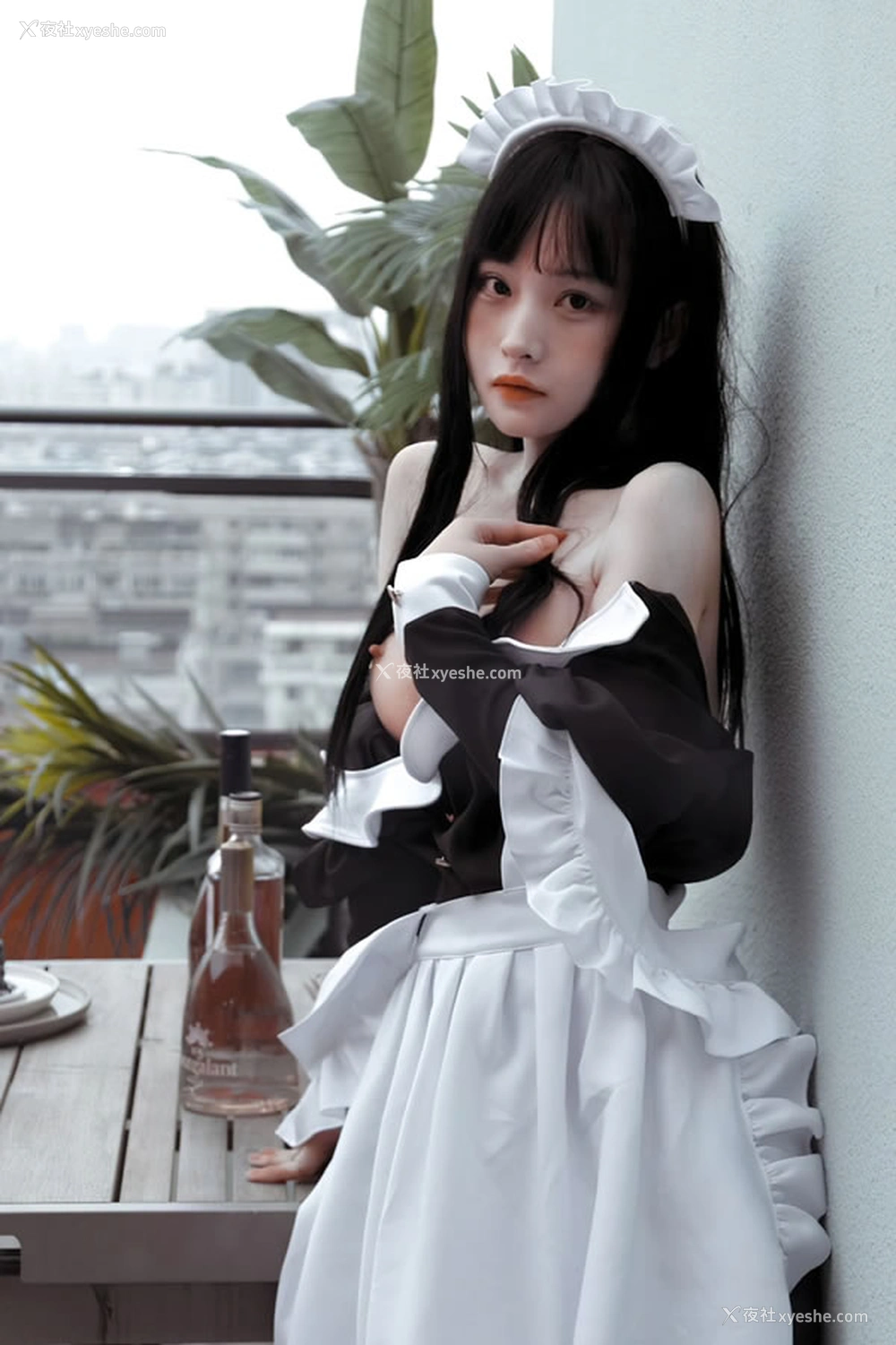 1P - 福利姬xiaoze2022 – 私房JK与女仆