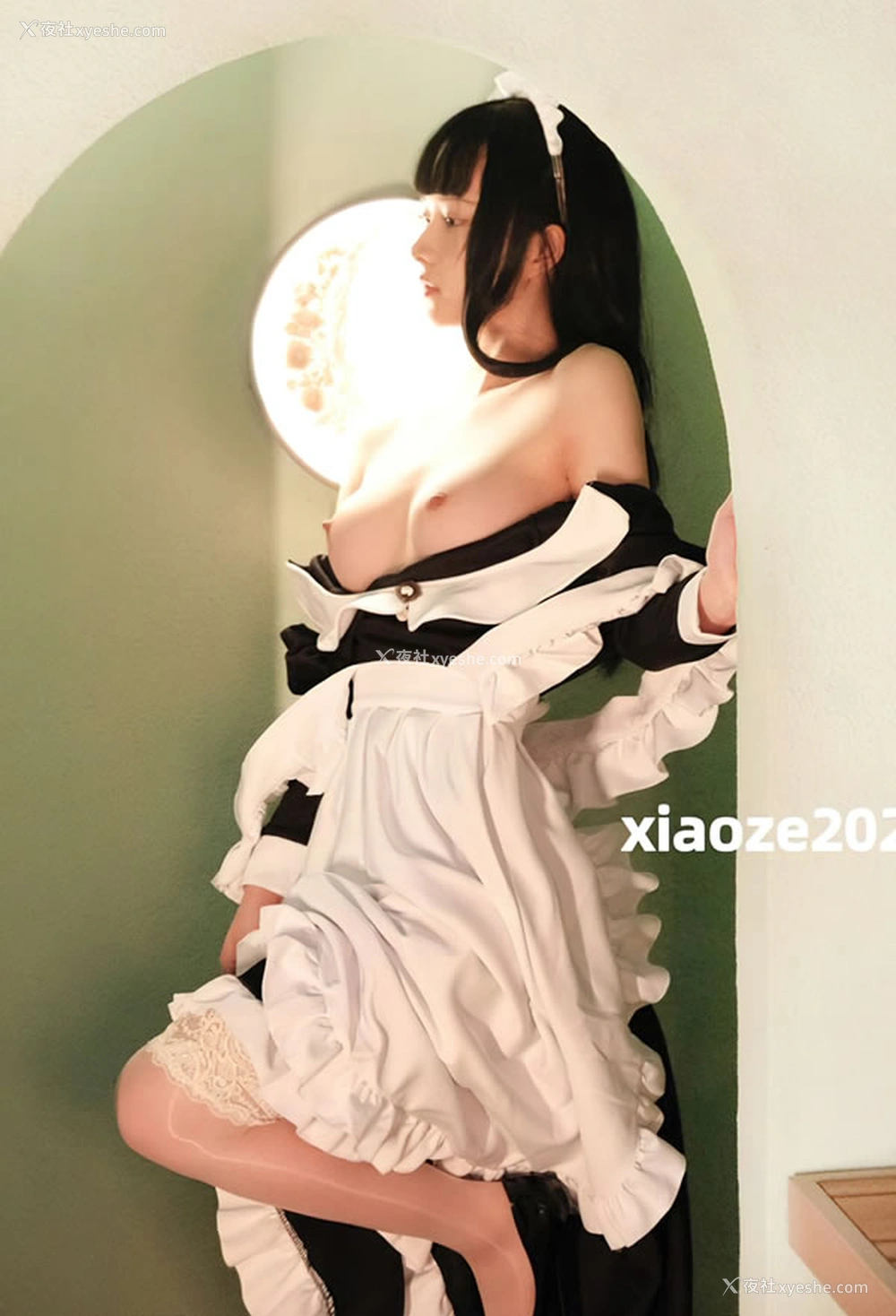 1P - 福利姬xiaoze2022 – 私房JK与女仆