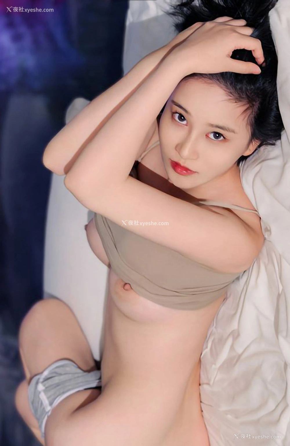 1P - 极品女神年年的夜是如此绚丽多姿