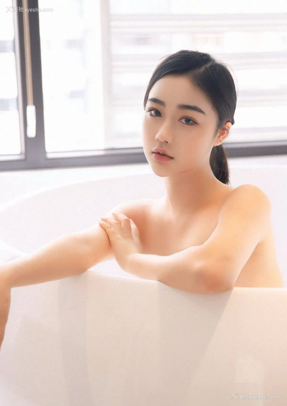 1P - 摄影师鬼冢の英吉出品无圣光人体图集2