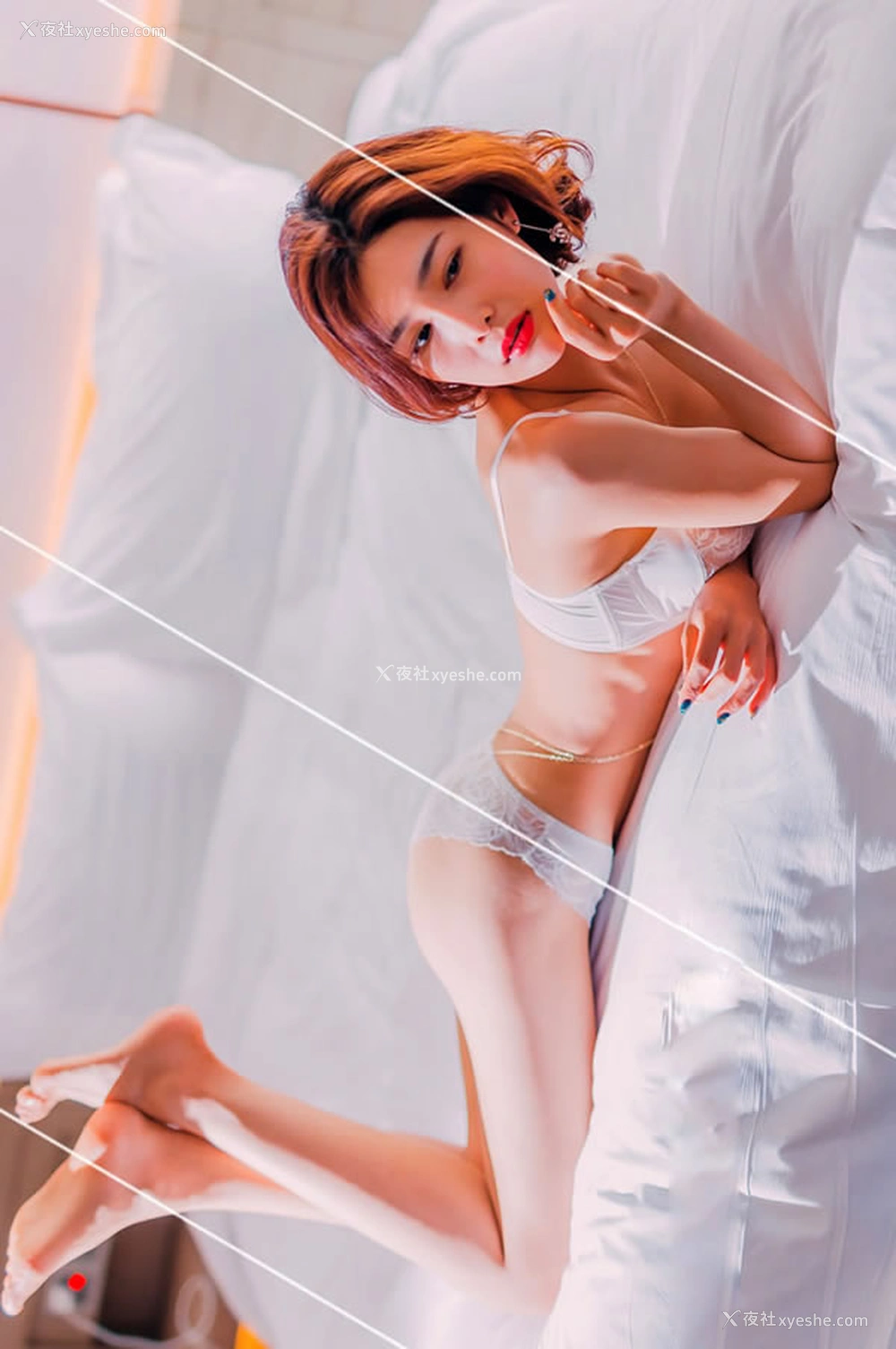 1P - 大奶女神闫盼盼18年7月写真裸心无圣光写真2