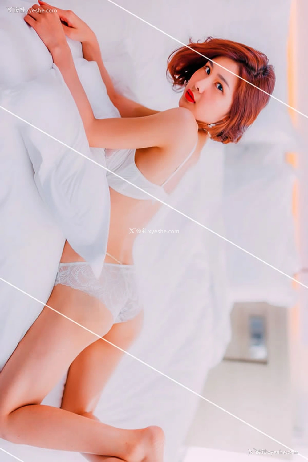 1P - 大奶女神闫盼盼18年7月写真裸心无圣光写真2