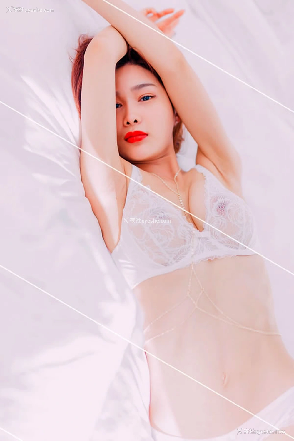 1P - 大奶女神闫盼盼18年7月写真裸心无圣光写真2