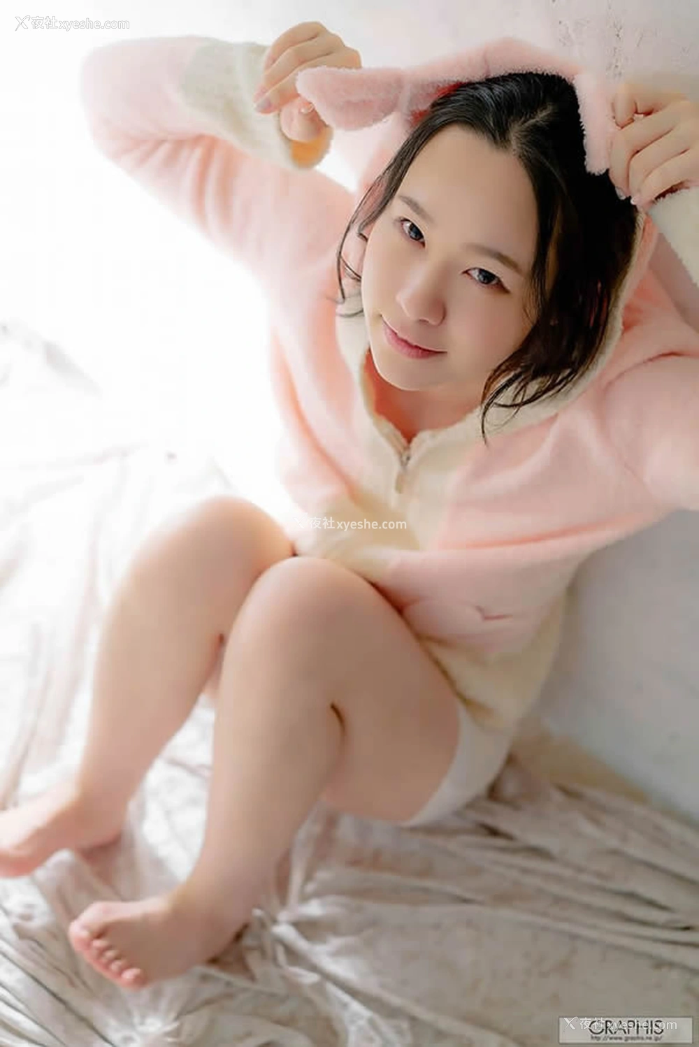 1P - Graphis氧气MM初乃富美加无圣光人体套图