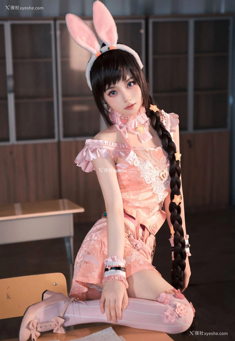 1P - 福利姬白莉爱吃巧克力 – 小舞