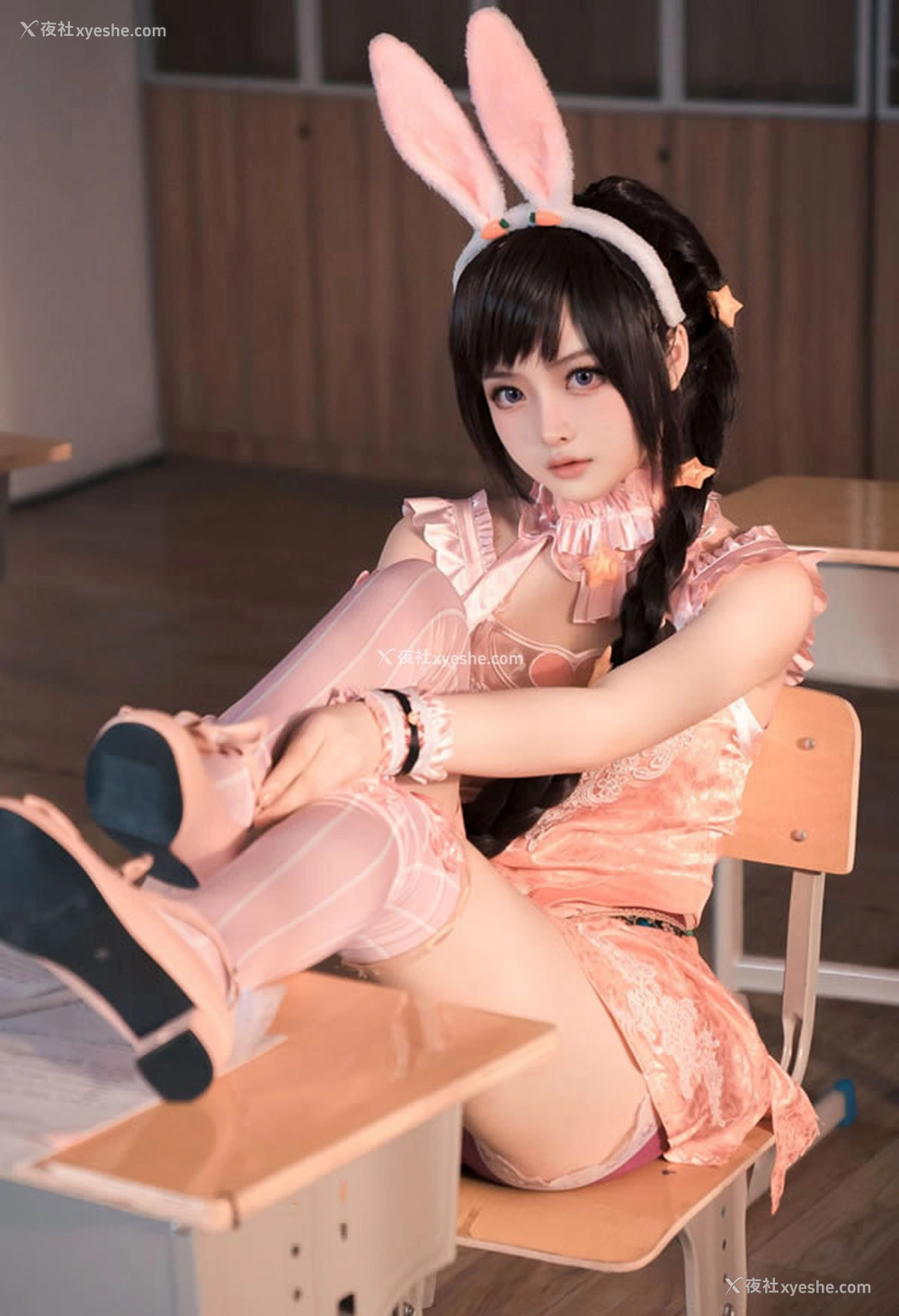 1P - 福利姬白莉爱吃巧克力 – 小舞