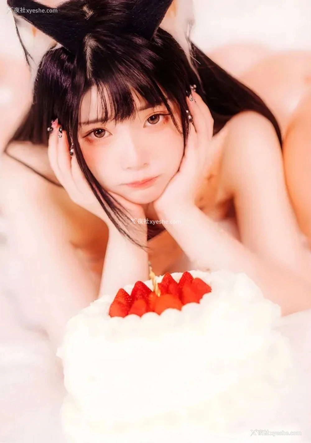 1P - 福利姬落落Raku 生日快乐无圣光唯美图集