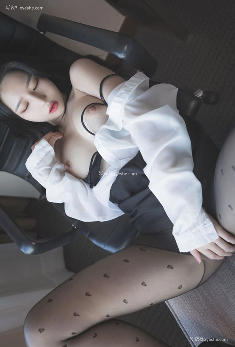 1P - 漂亮OL女秘书Yeha遭遇潜规则无圣光图集