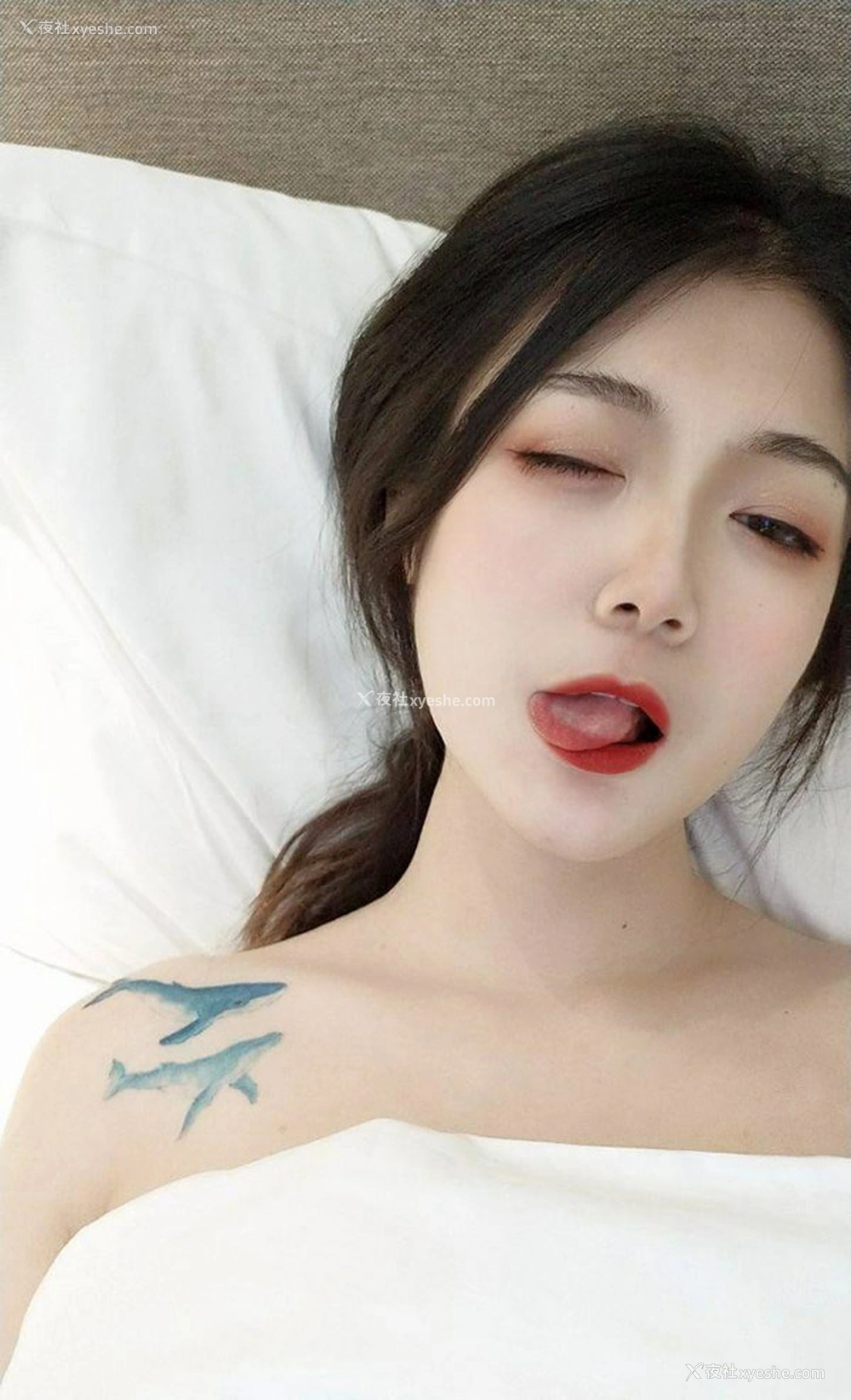 1P - 推特电报收集各类美女自拍无圣光图集