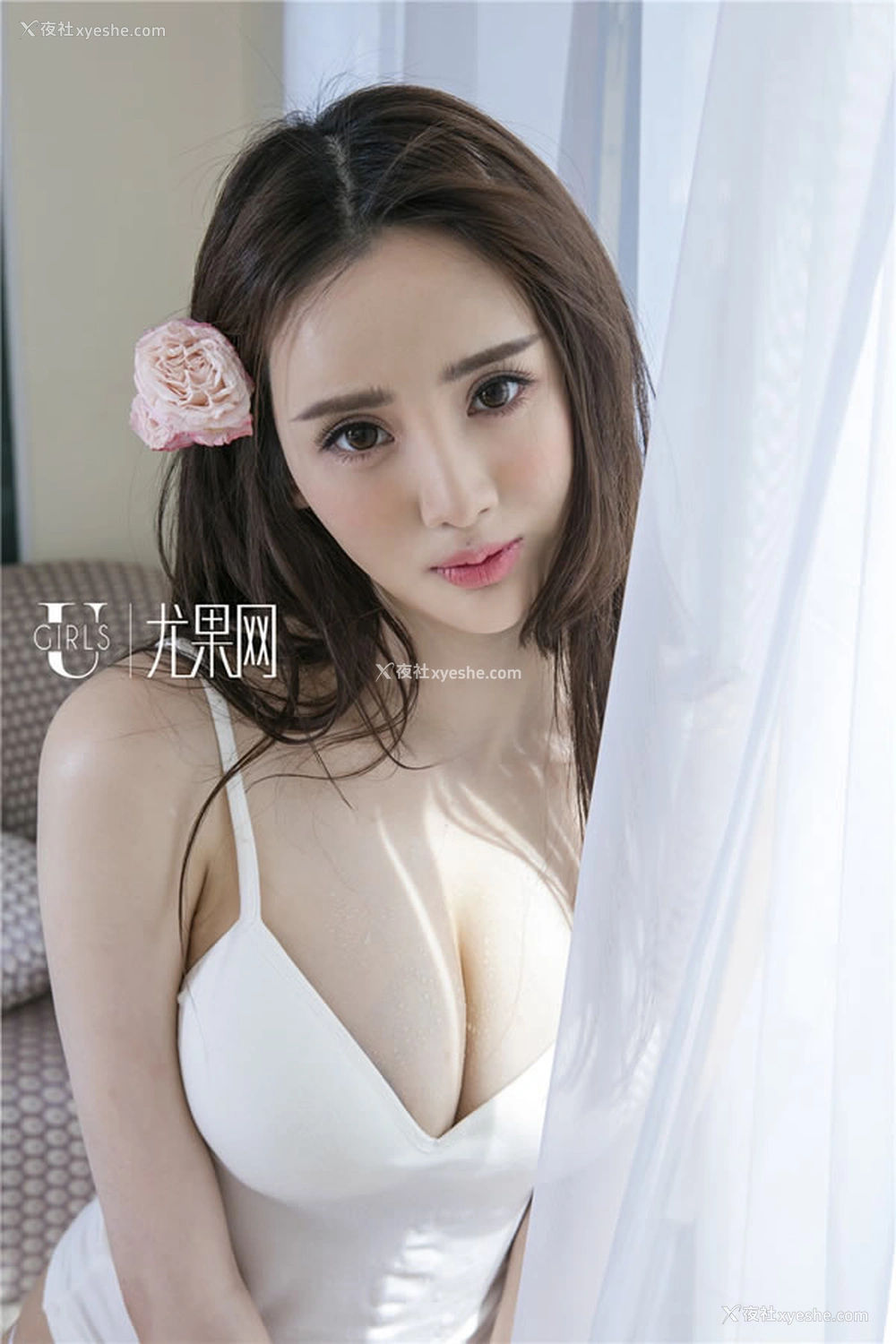 1P - 尤果网性感G奶美女于思琪无圣光顶级美乳香艳写真