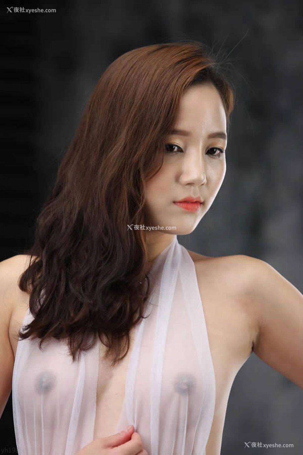 1P - 薄纱长发美女私拍无圣光套图