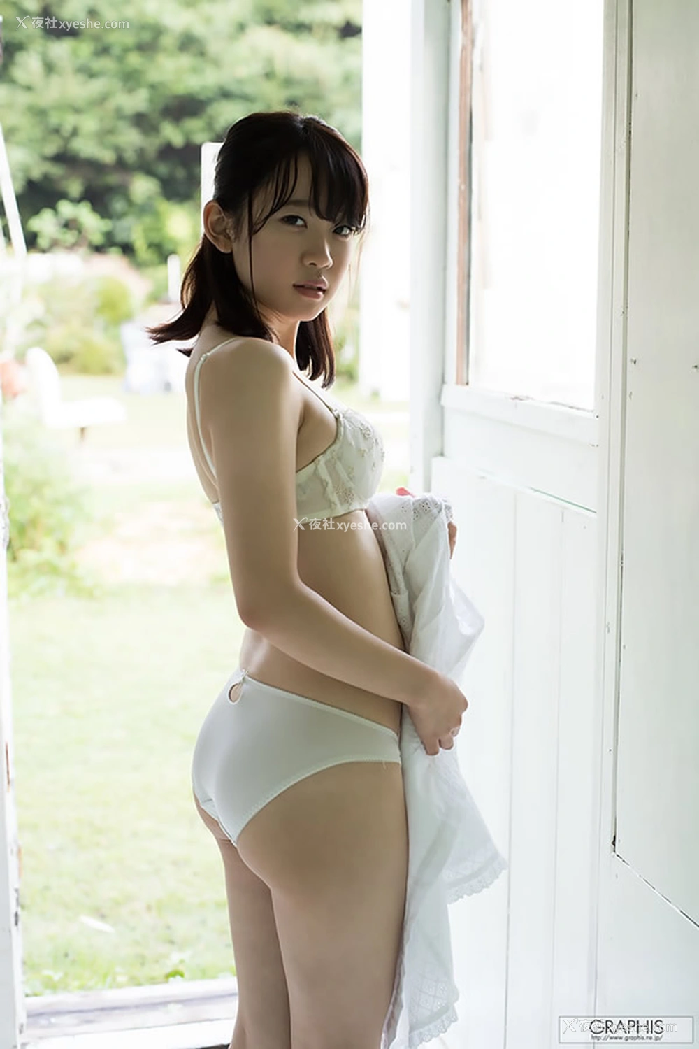 1P - Graphis初脫ぎ娘架乃由罗无圣光人体套图