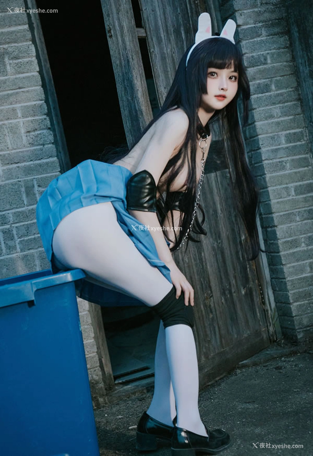 1P - 福利姬白莉爱吃巧克力 – 霞沢ミユ2