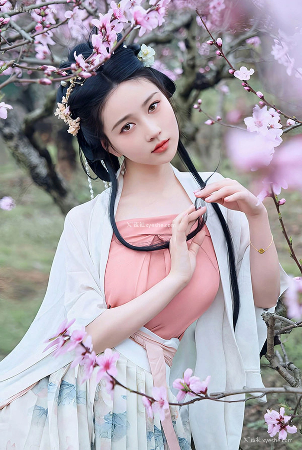 1P - 极品女神年年 三月榕无圣光唯美图集