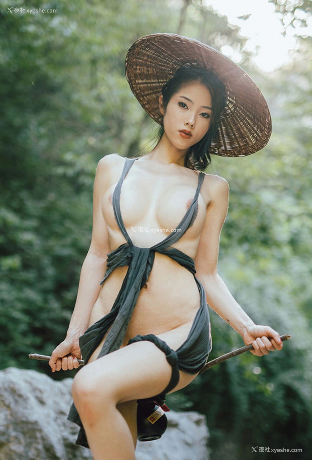 1P - 福利姬钛合金TiTi 饮山间潇洒走江湖2