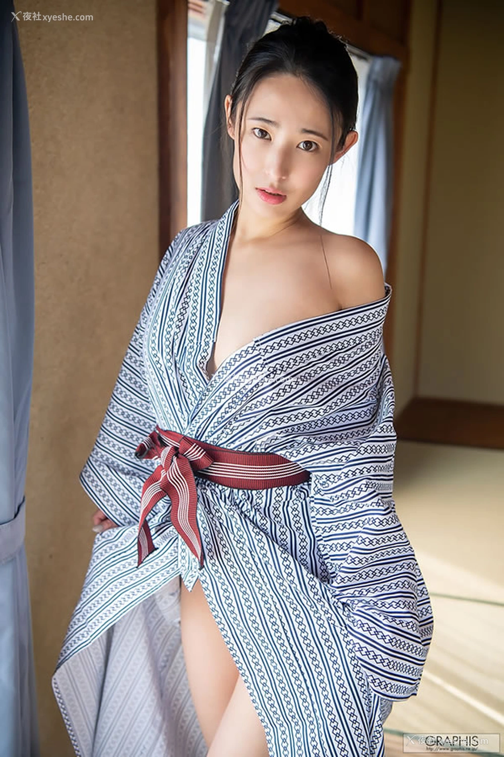 1P - Graphis绝对美女松冈铃无圣光人体套图4
