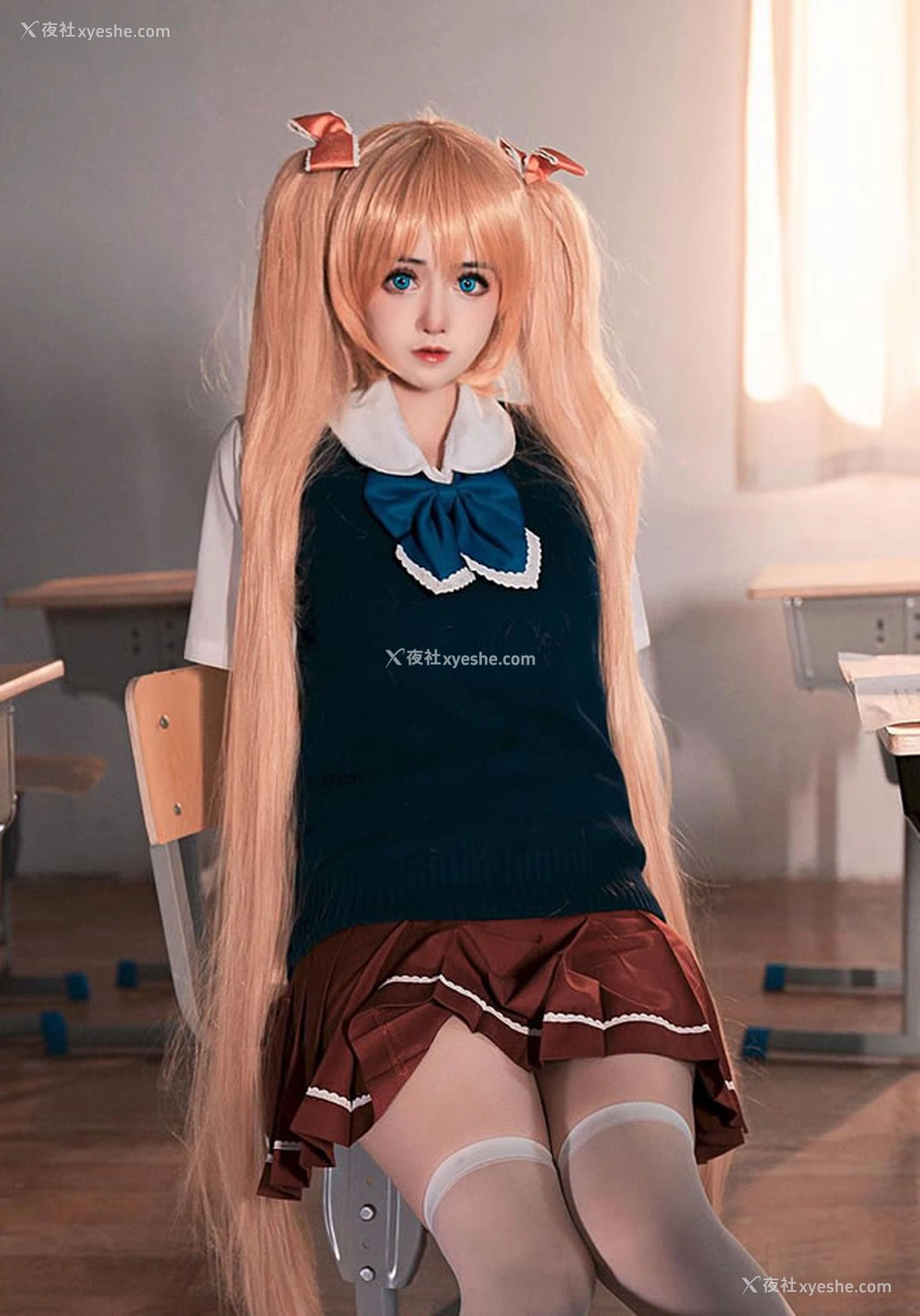 1P - 极品福利姬小礼好困 – 秋月爱莉