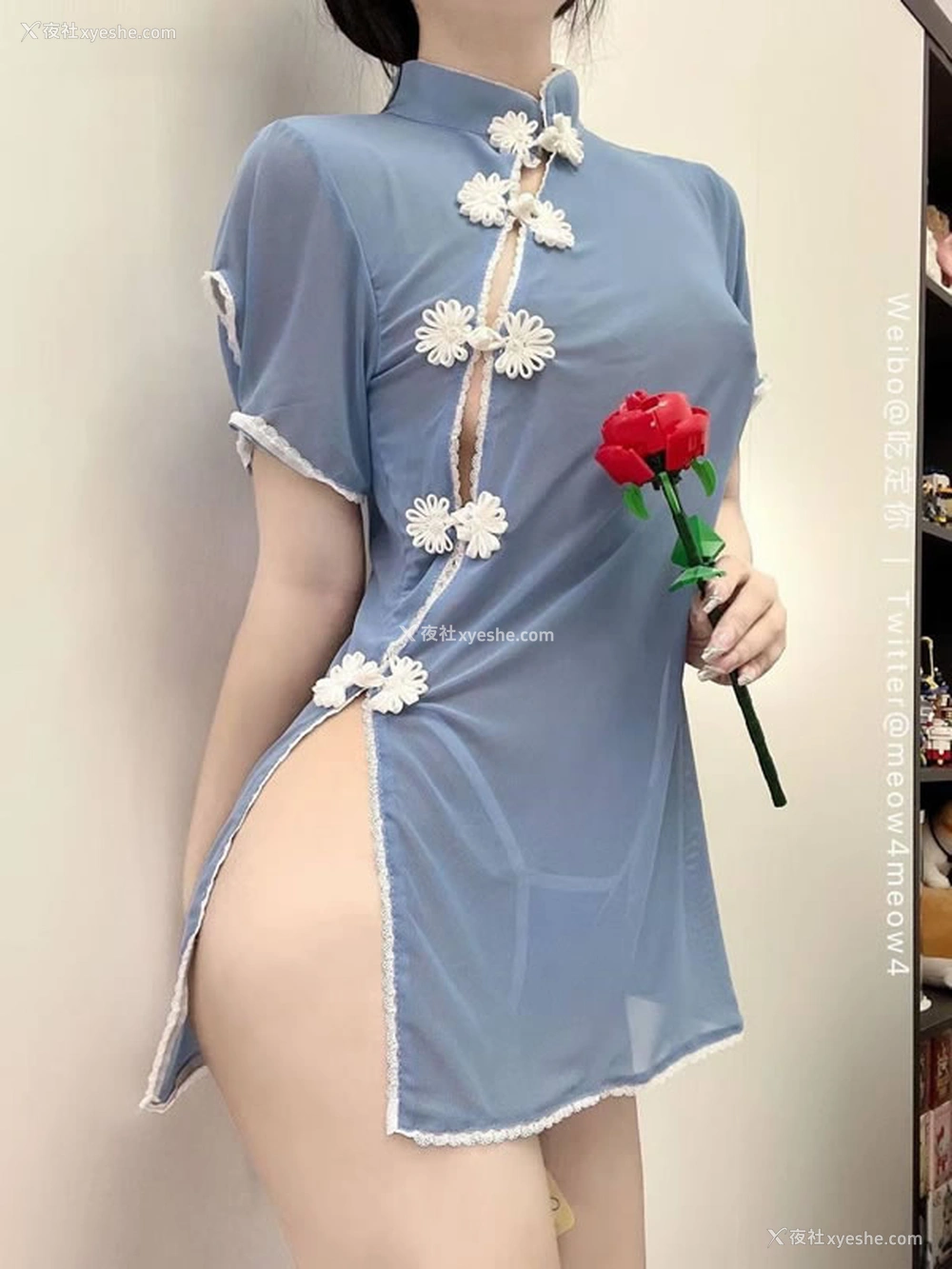1P - 福利姬吃定你奶萝喵四私拍尺度图集1