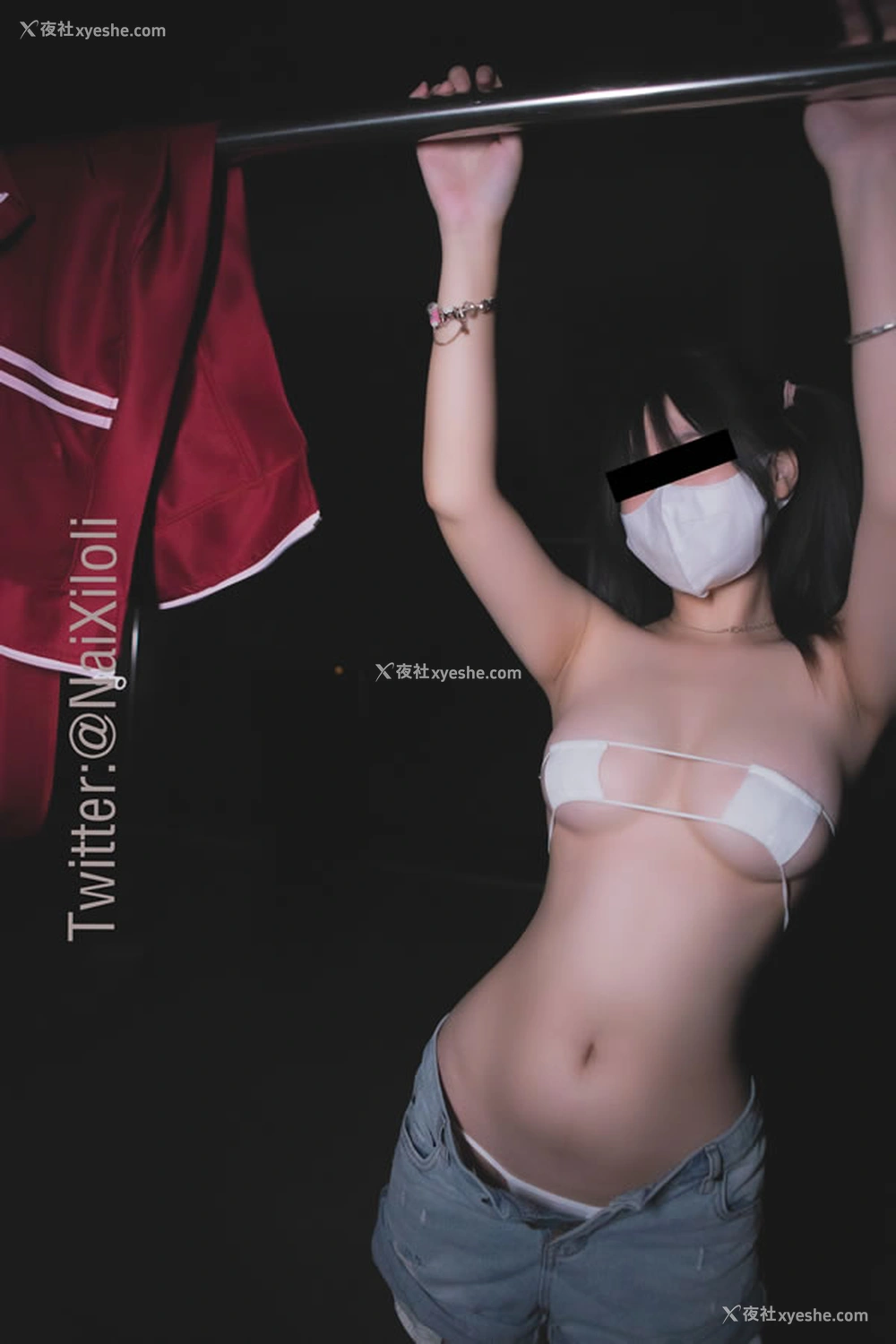 1P - 福利姬狍崽饭 – 酒红色外套深夜露出