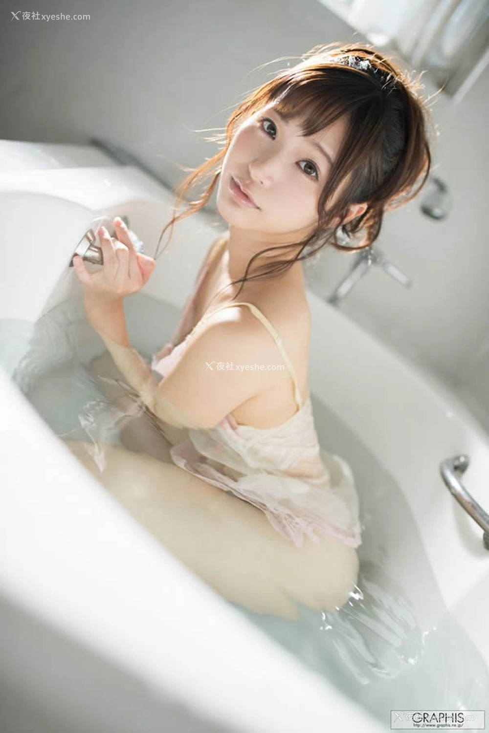 1P - Graphis人体天使萌无圣光人体艺术套图写真