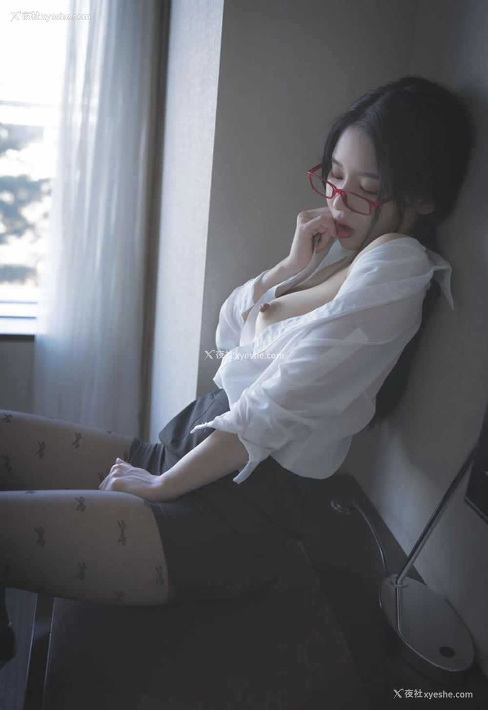 1P - 漂亮OL女秘书Yeha遭遇潜规则无圣光图集2