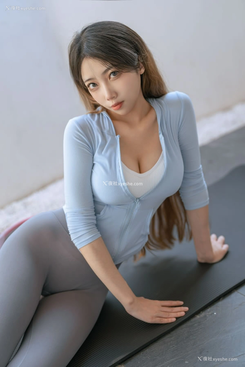 1P - 网红小姐姐杏仁曲奇 – 瑜伽姐姐