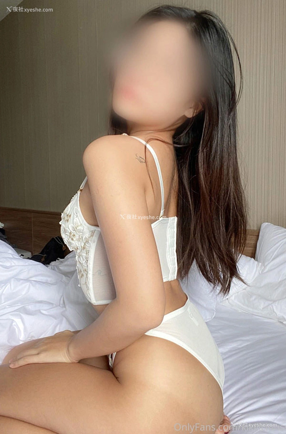 1P - 福利姬@kikiliciousss97 尺度私拍合集3