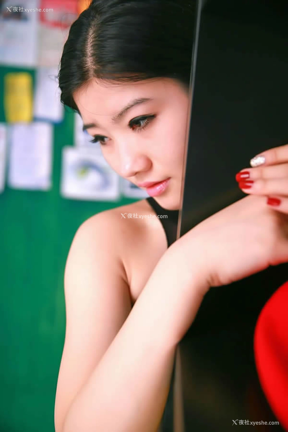 1P - 极品美模阿苗私拍无圣光黑丝人体套图写真