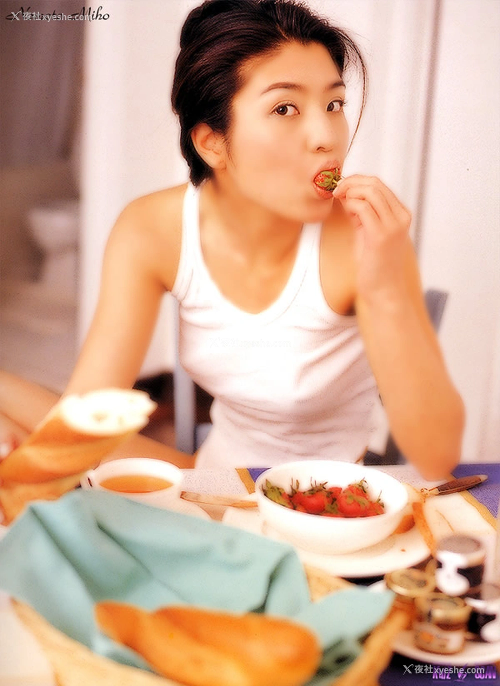 1P - 昔日美腿艳星程嘉美偷香无圣光合集
