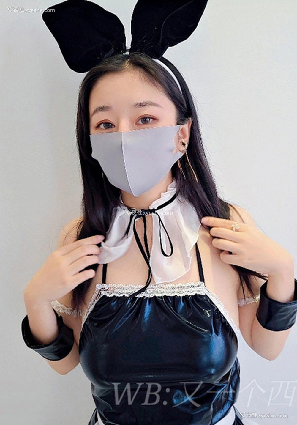 1P - 巨乳人妻@又一个西西尺度私拍视图合集