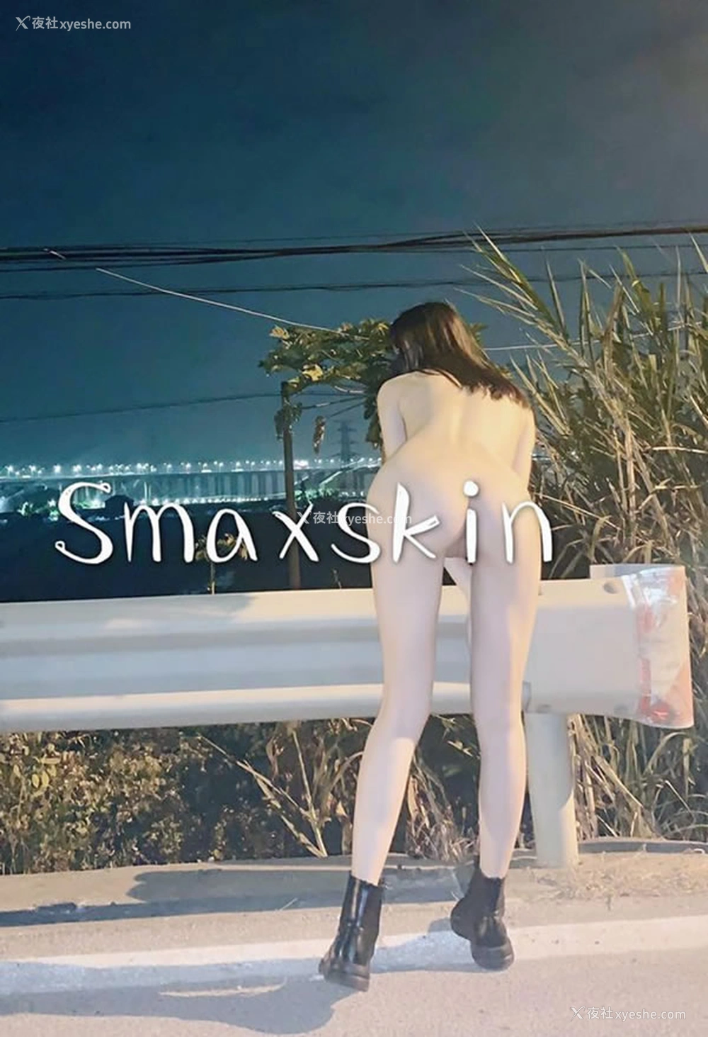 1P - 极品网络红人Smaxskin无圣光套图