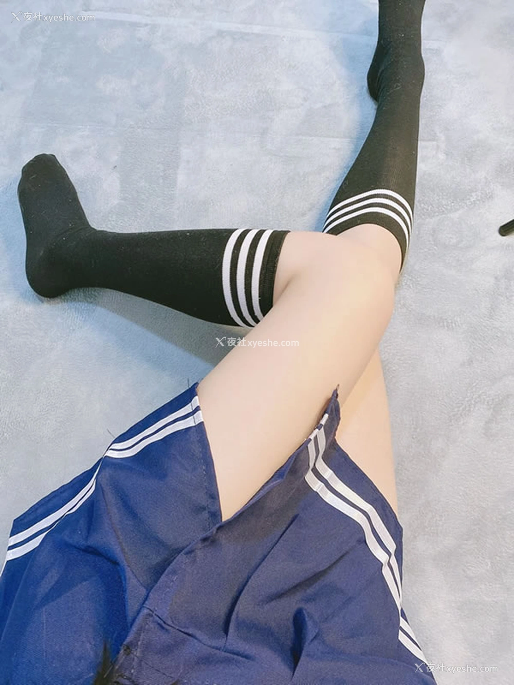 1P - 不知名福利姬-水手服嫩妹尺度私拍