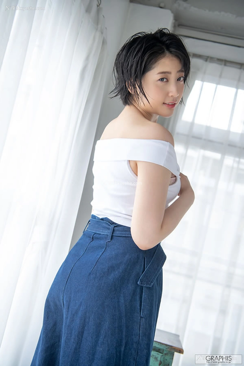 1P - Graphis新人美女夏目响丰满身材无圣光图集3