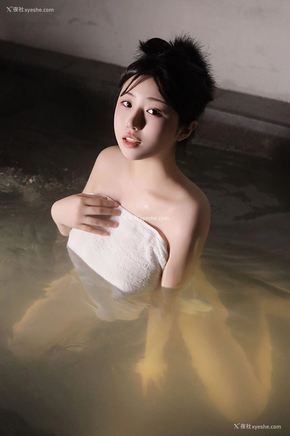 1P - 漂亮女神陈小花浴池湿身无圣光美图