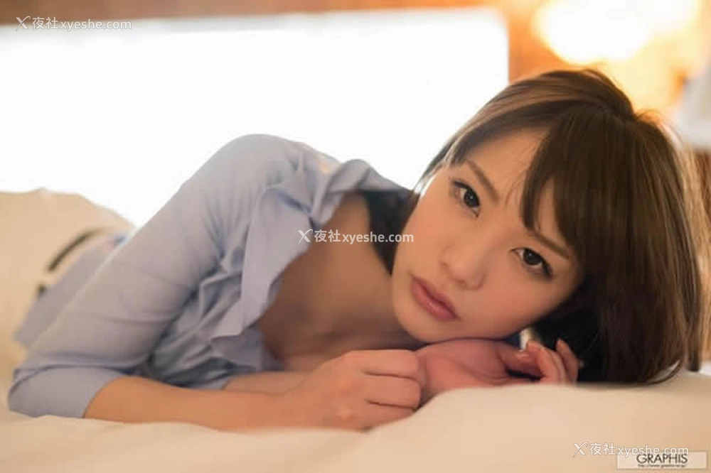 1P - Graphis人体铃村爱里无圣光人体艺术套图写真2