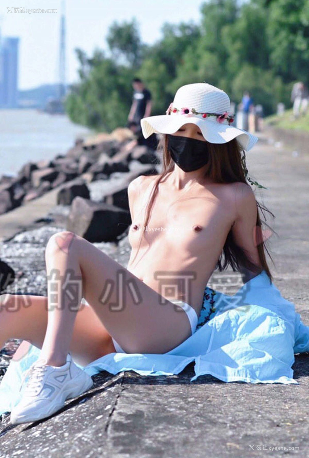 1P - 你的小可爱私拍爱露出大胆视图合集2