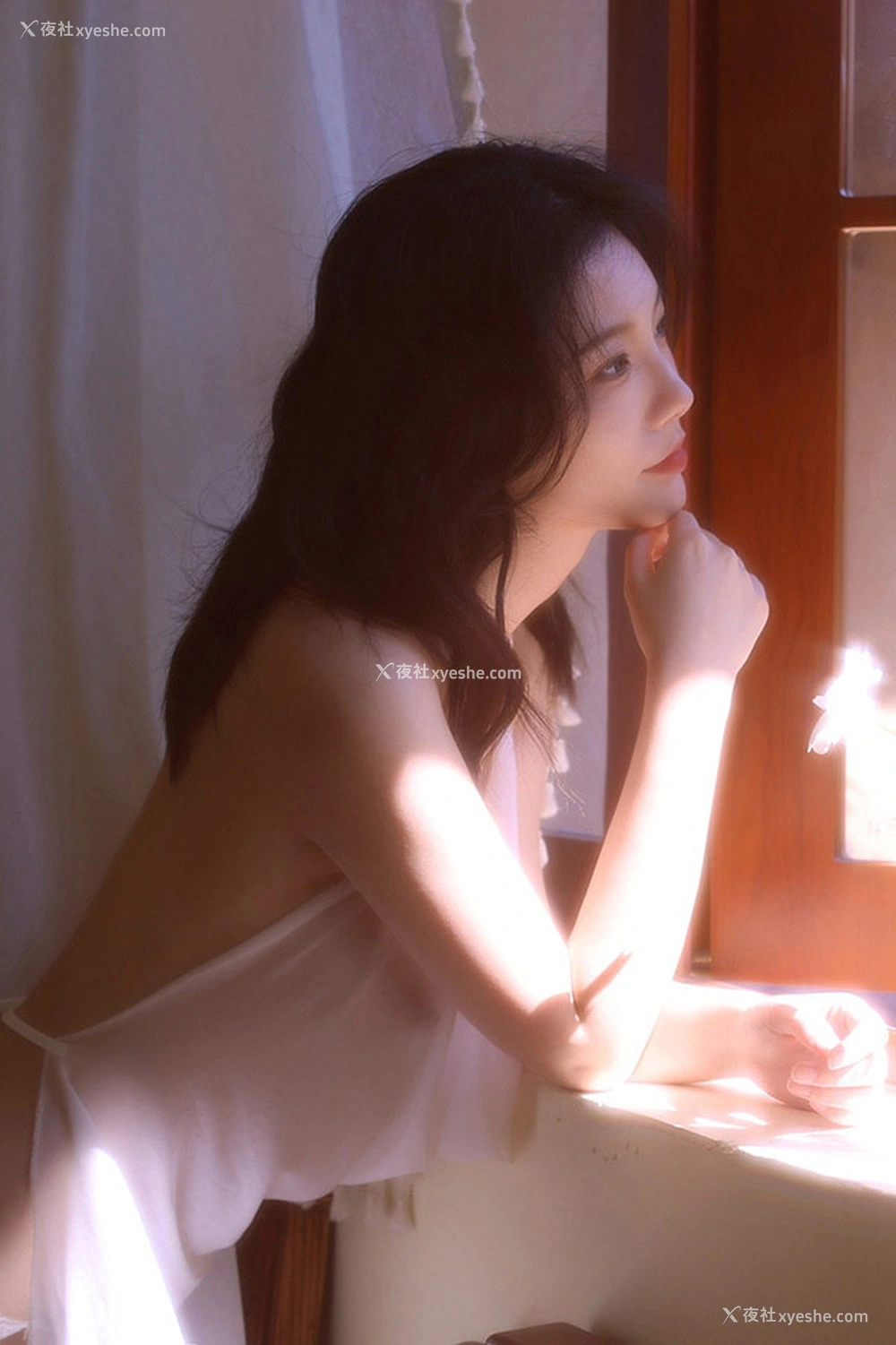 1P - 网红美女桃良阿宅 椿也薄纱朦胧诱惑