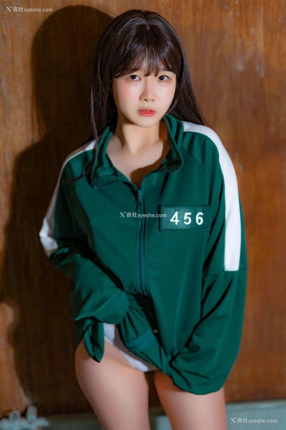 1P - 丰腴运动服女生薯片的快乐无圣光图集