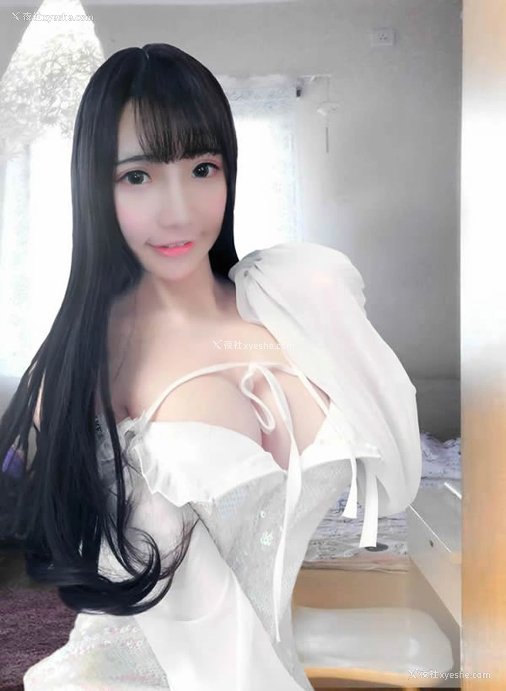 1P - 极品网络红人萌汁无圣光人体套图
