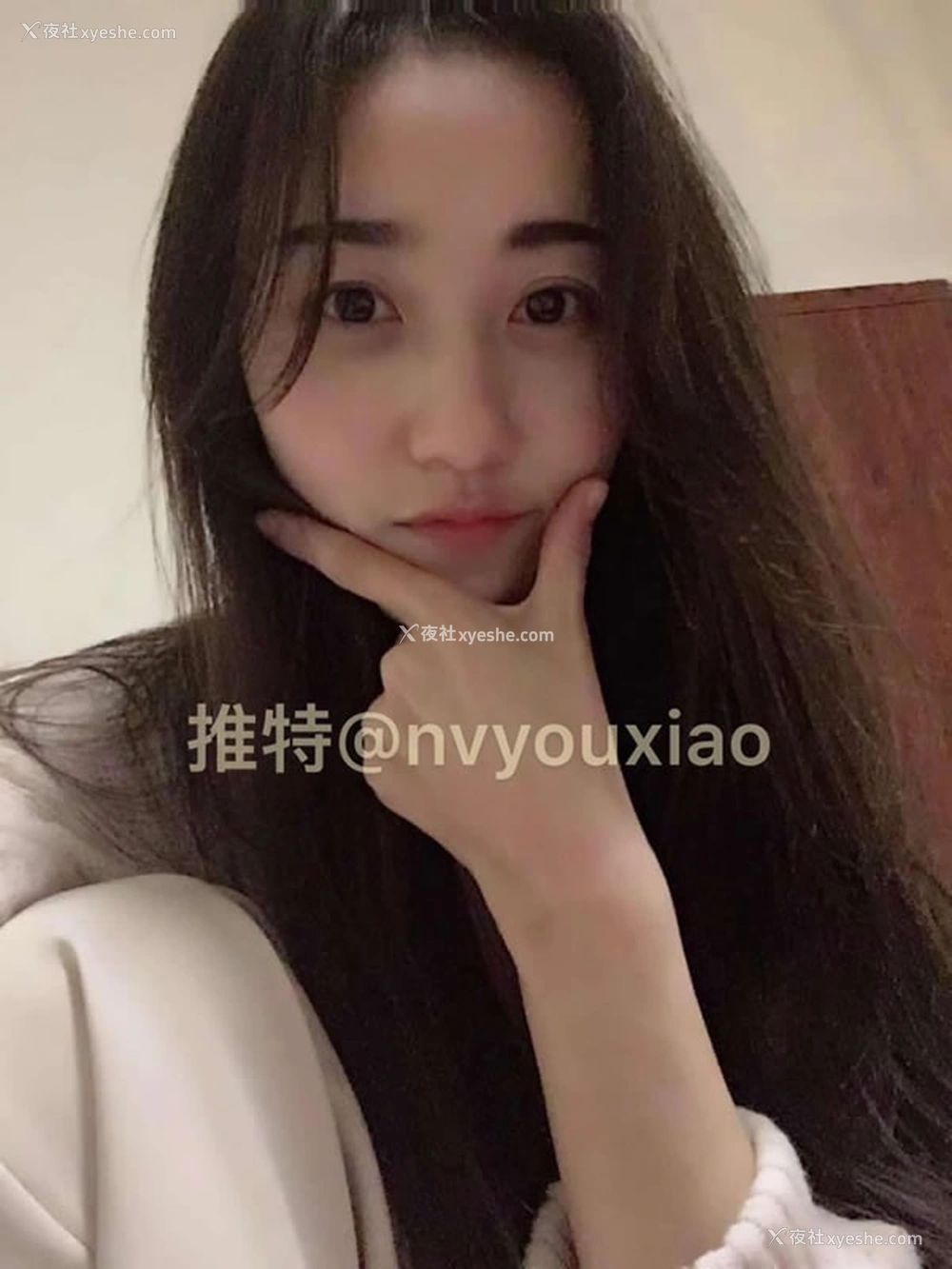 1P - 推特妹子极品女友潇潇无圣光图集