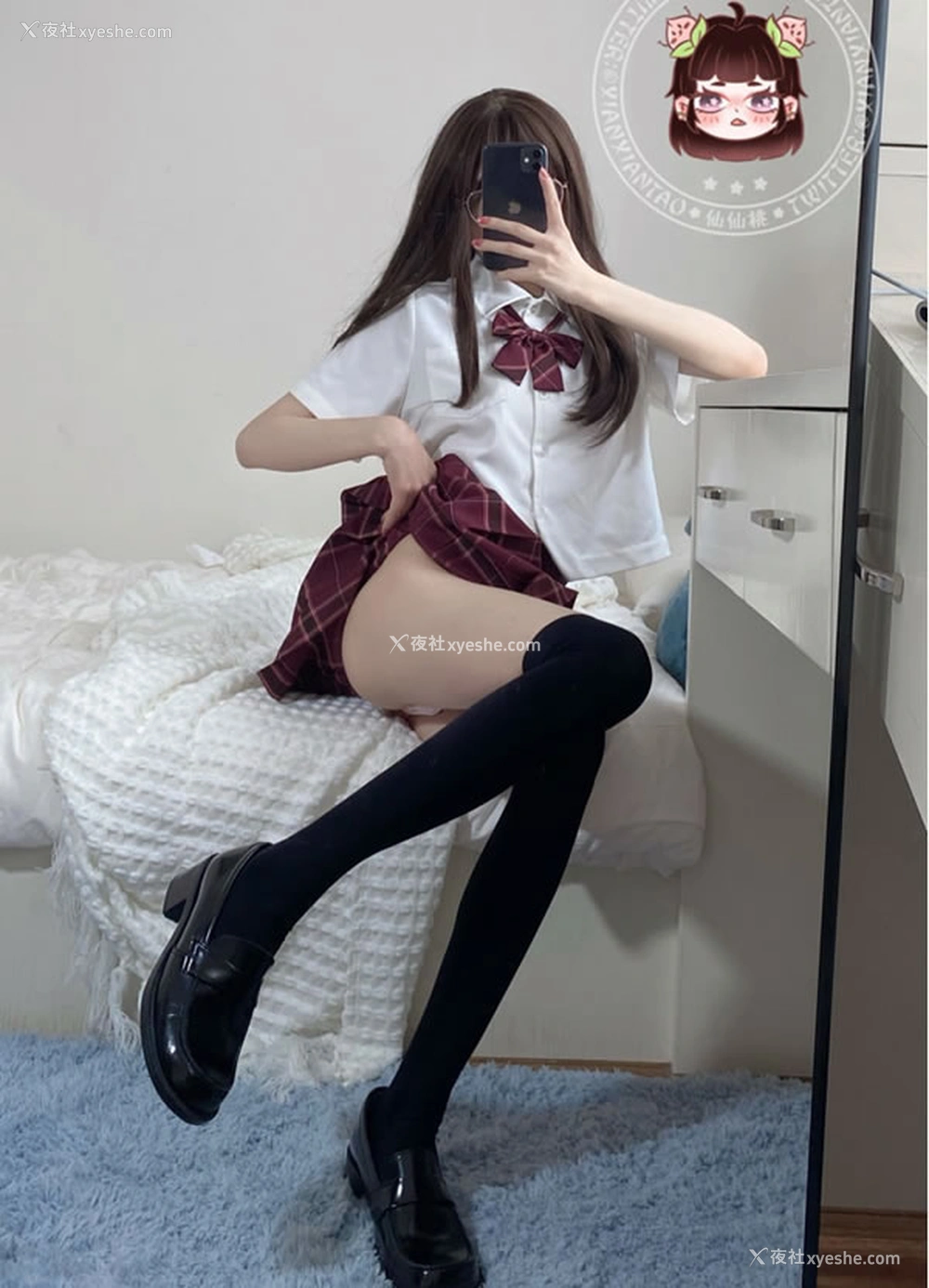 1P - 福利姬仙仙桃 – 水手服2