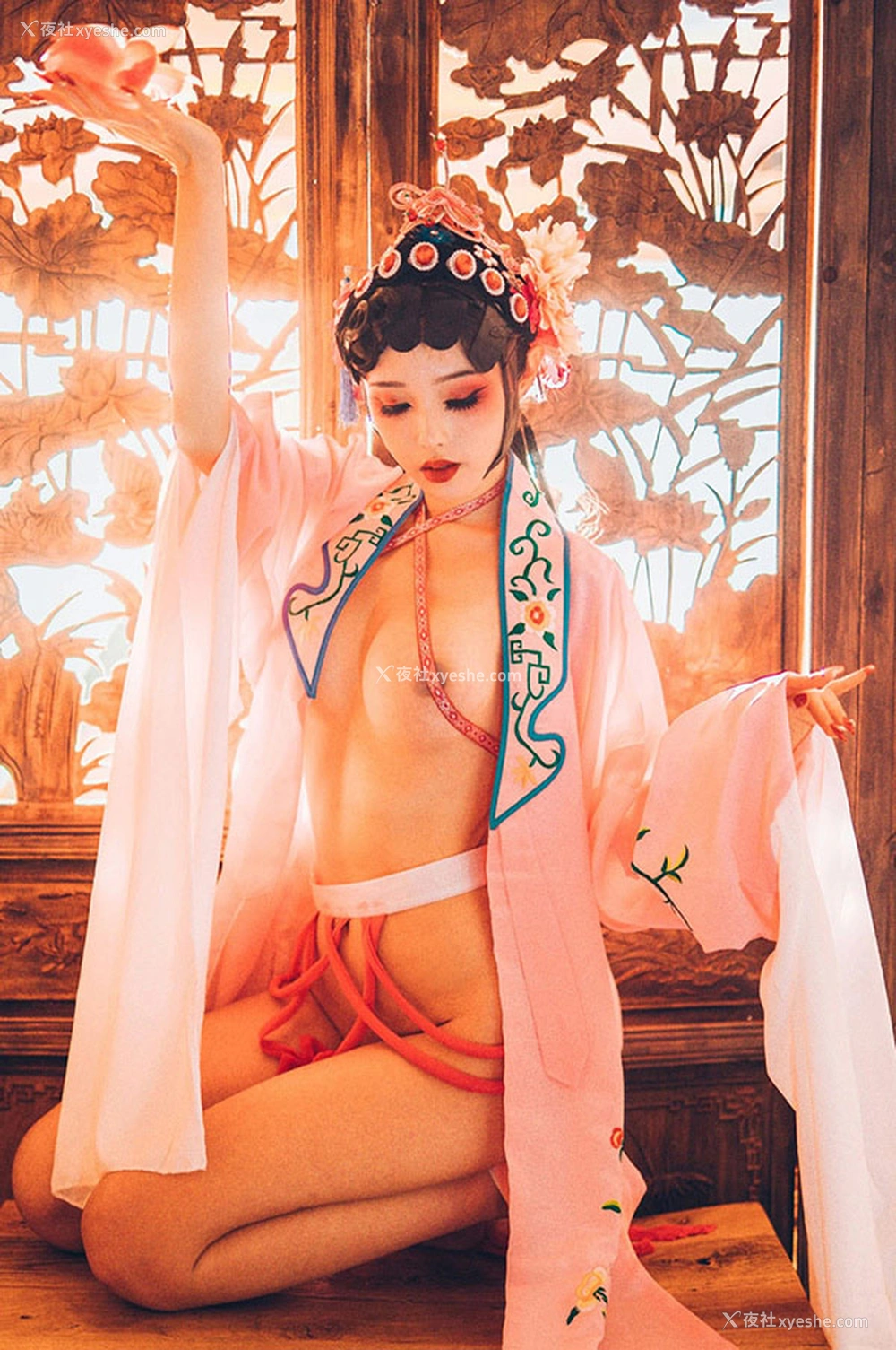1P - 福利姬钛合金TiTi 潘金莲戏曲版