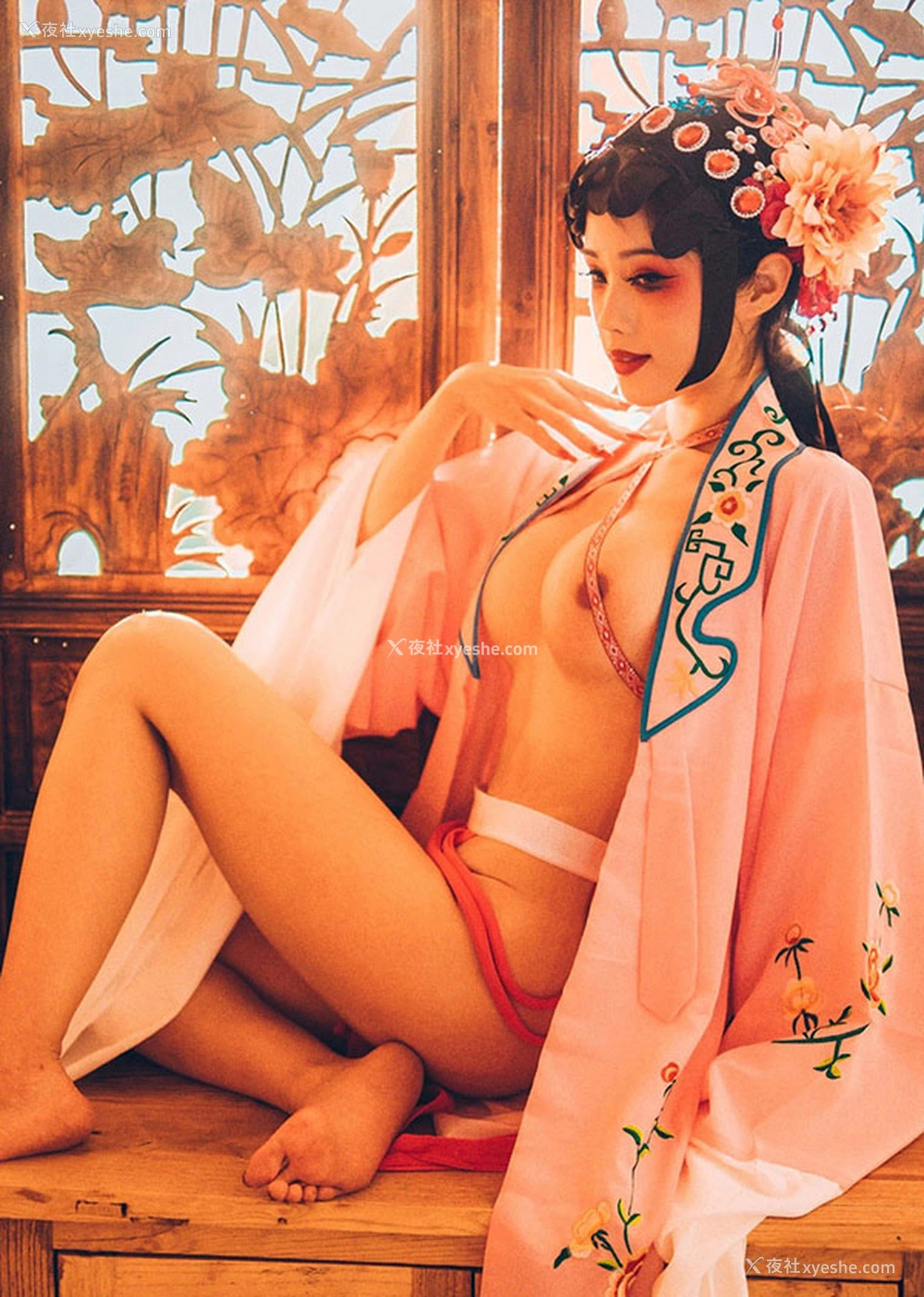 1P - 福利姬钛合金TiTi 潘金莲戏曲版