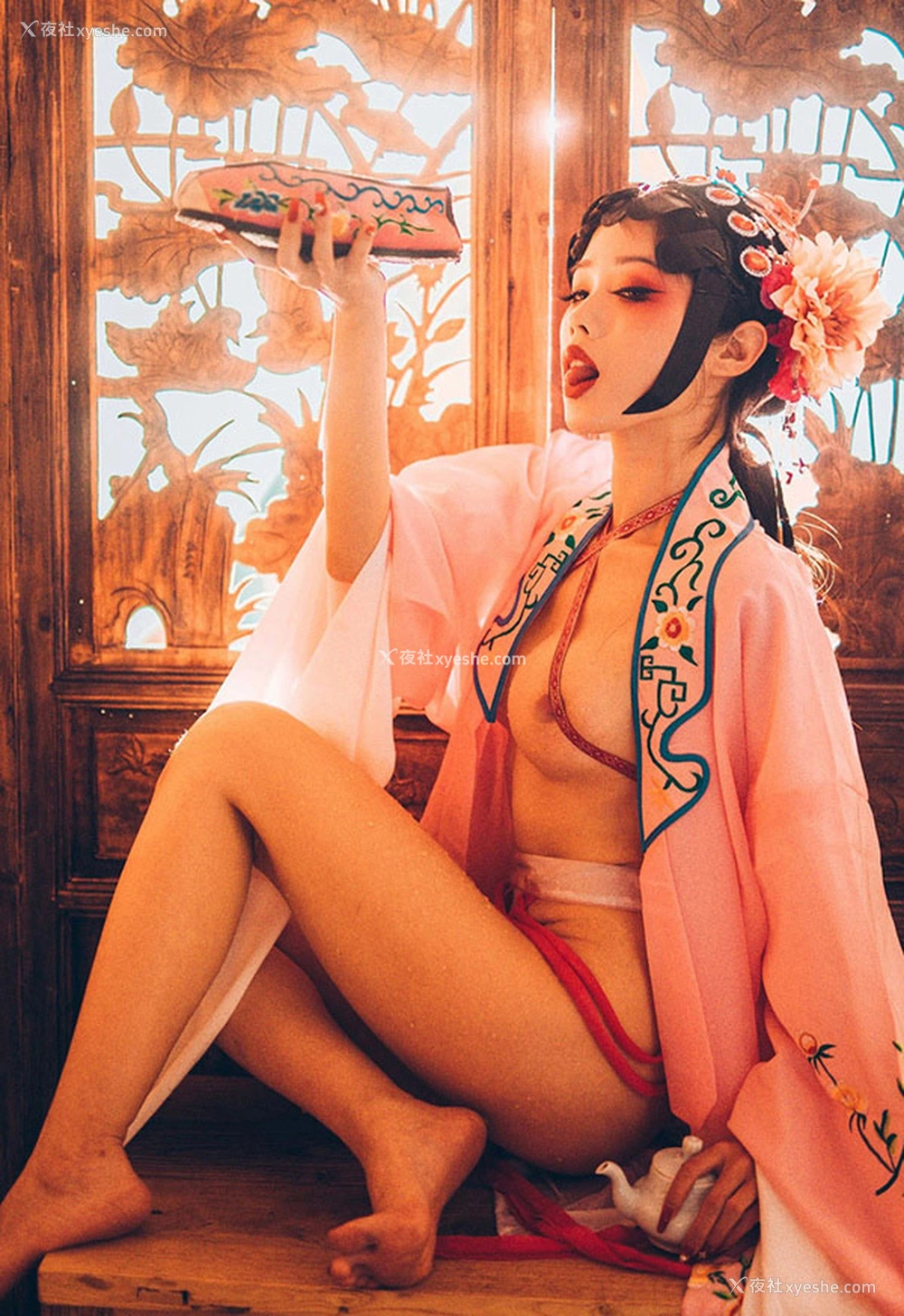 1P - 福利姬钛合金TiTi 潘金莲戏曲版